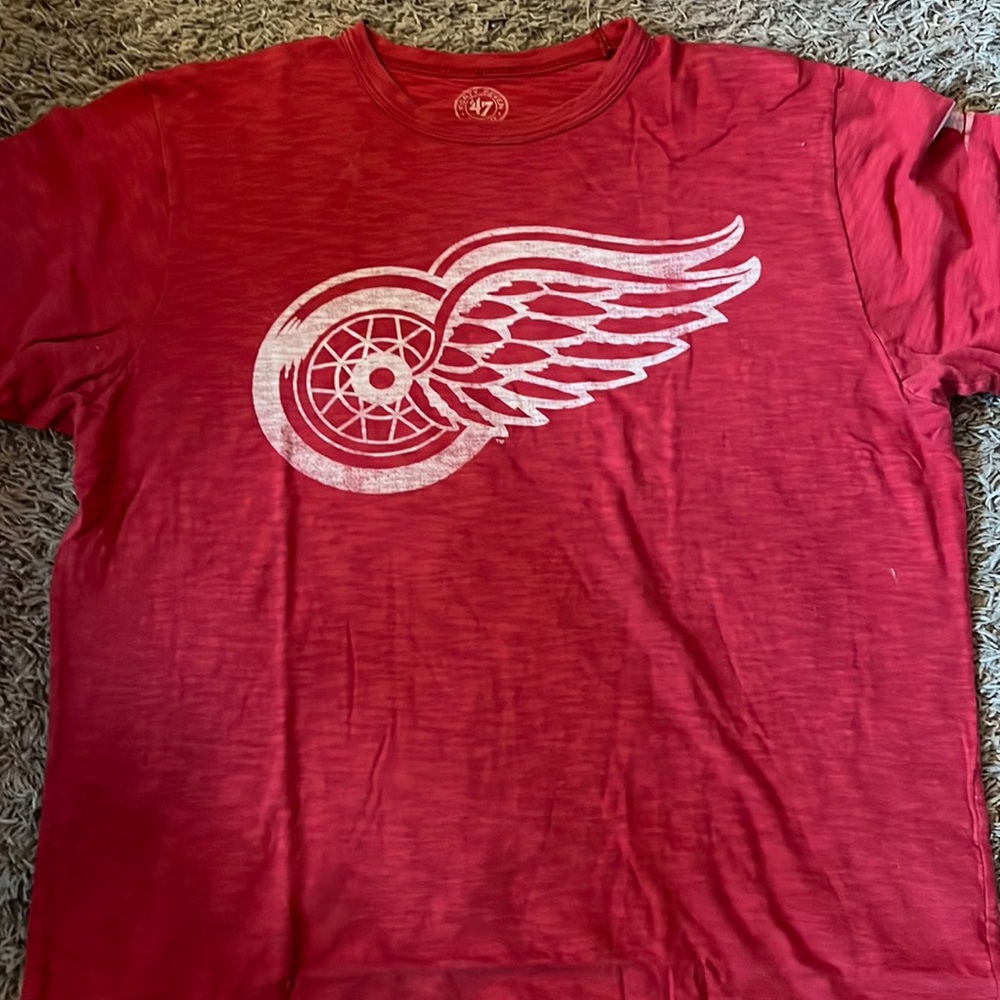 Men’s Red Wings T-shirt